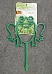 K384/2 2 PCS GARDEN FENCE (FROG DESIGN)