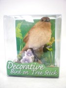 CK1338C POLYSTONE DECORATIVE BIRD ON TREE STICK