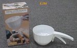 K186 PLASTIC FLOUR & SUGAR SIFTER