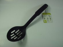 K6364 NYLON SLOT SPOON