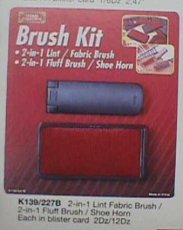 K139/227 2 IN 1 LINT FABRIC BRUSH/FLUFF BRUSH & SHOE HORN